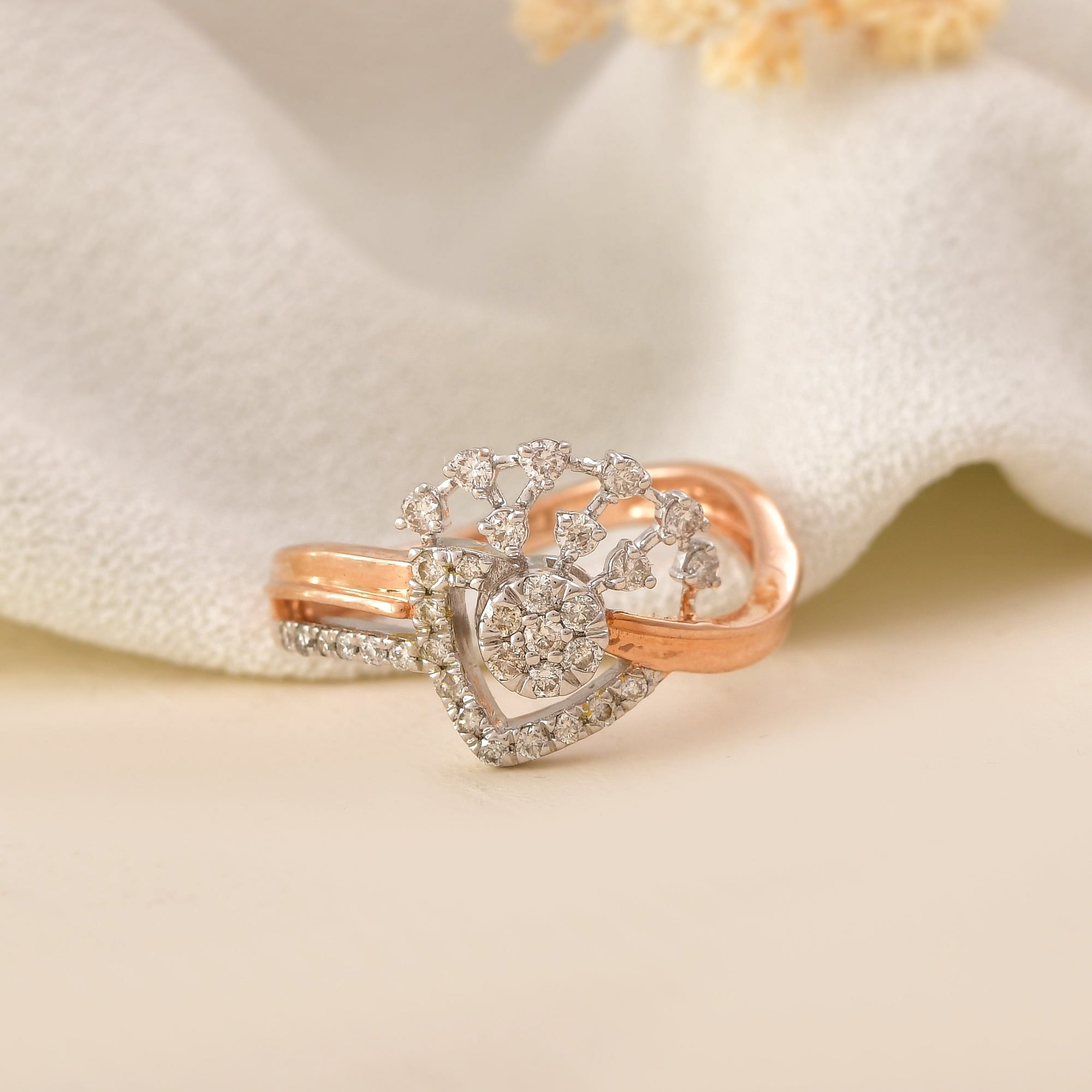 All-Day Glow : Chic Ring For Everyday Wear