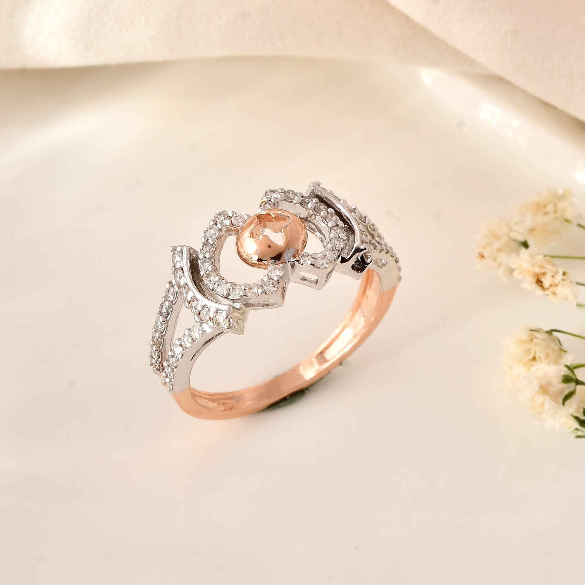 Lustra: The Effortless Daily Ring