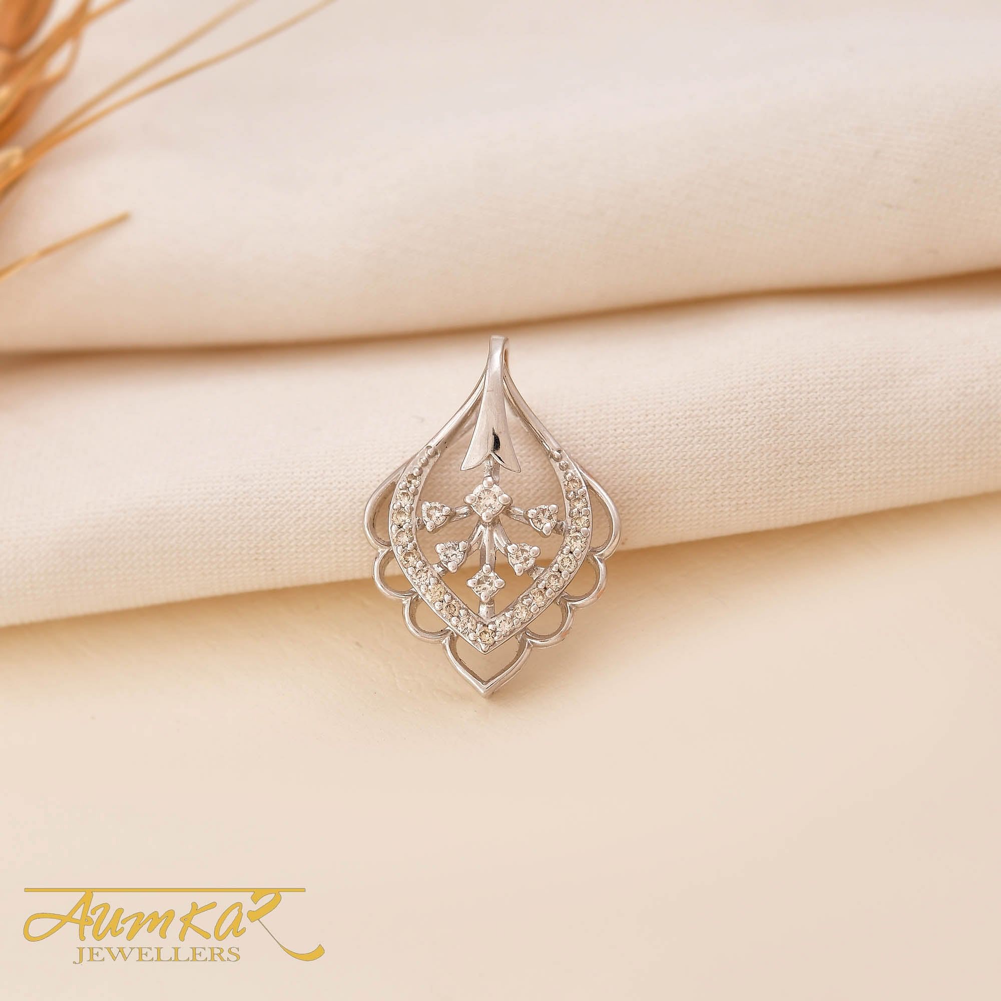 Everyday Sparkle: Classic Diamond Pendant For Regular Wear